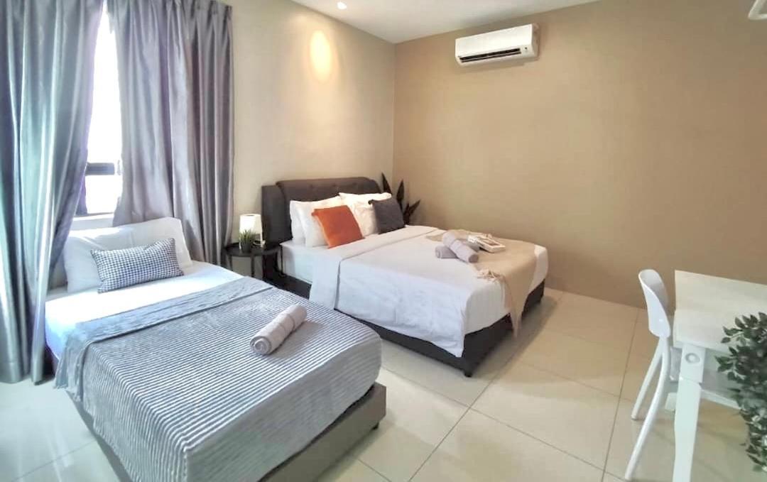 Apartemen Waterpark Manhattan Premium By Iwh