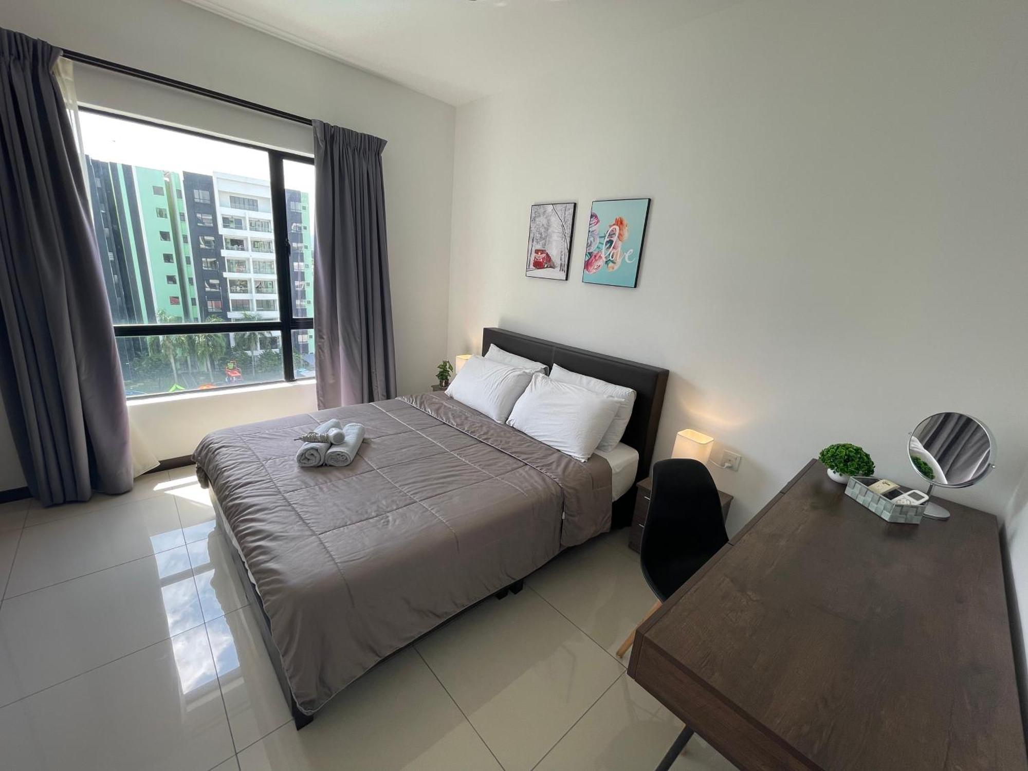 Waterpark Manhattan Premium By Iwh Apartemen