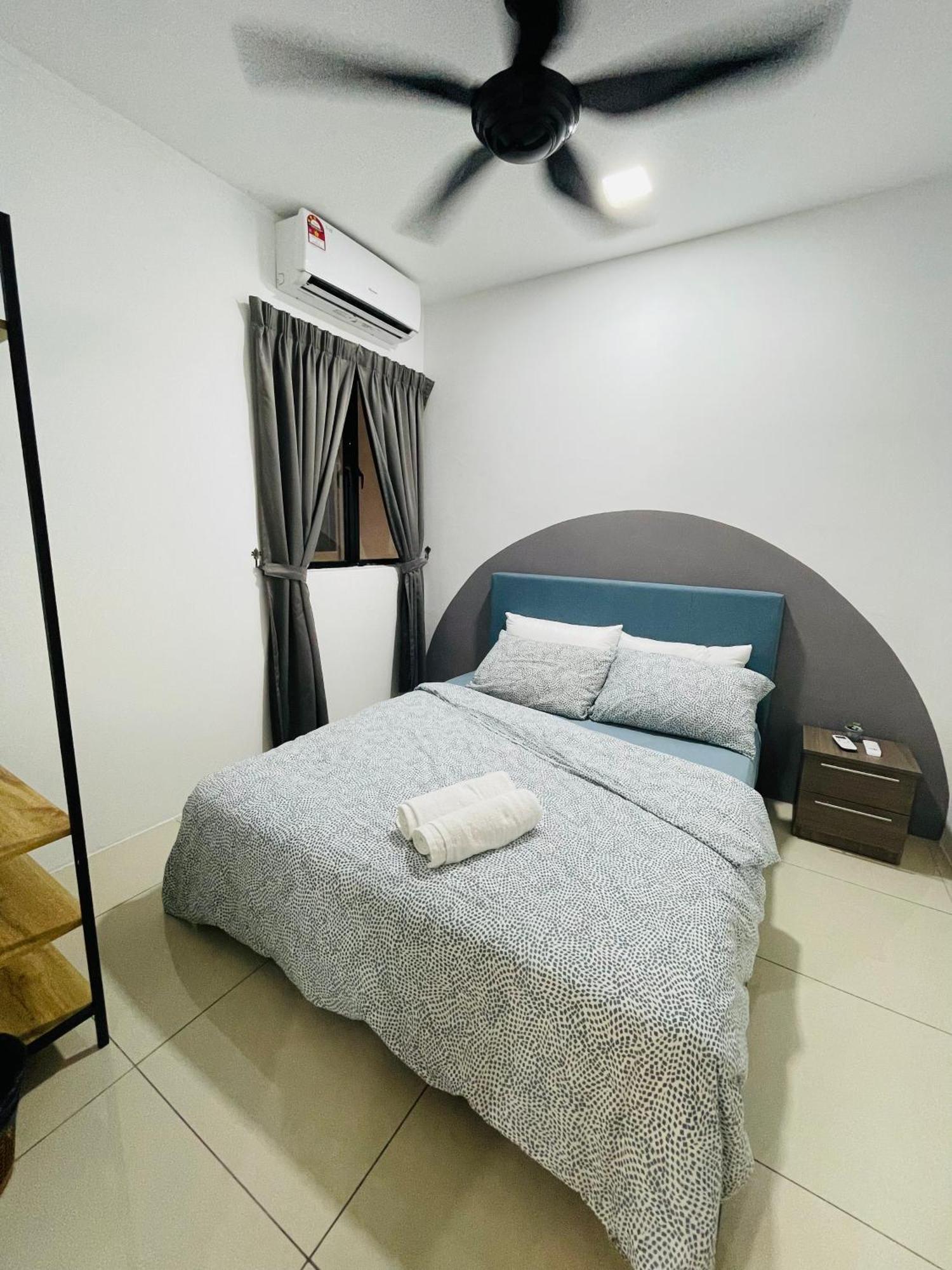 Waterpark Manhattan Premium By Iwh Apartemen *