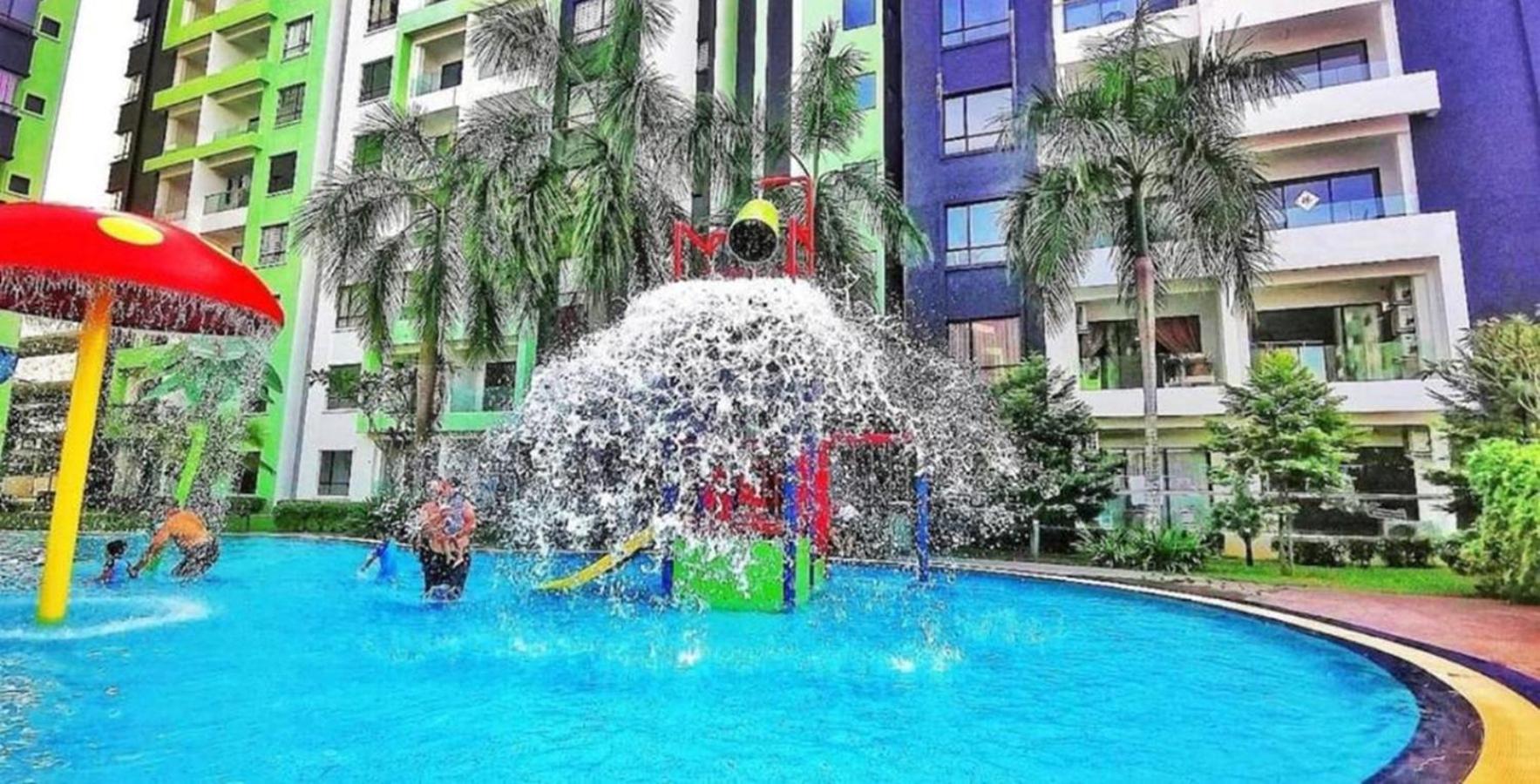 Waterpark Manhattan Premium By Iwh Apartment *